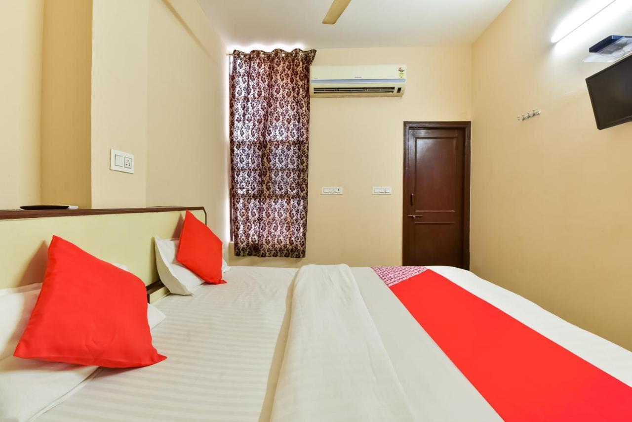 Oyo 72463 Hotel Sunder Palace Τζοντχπούρ Εξωτερικό φωτογραφία